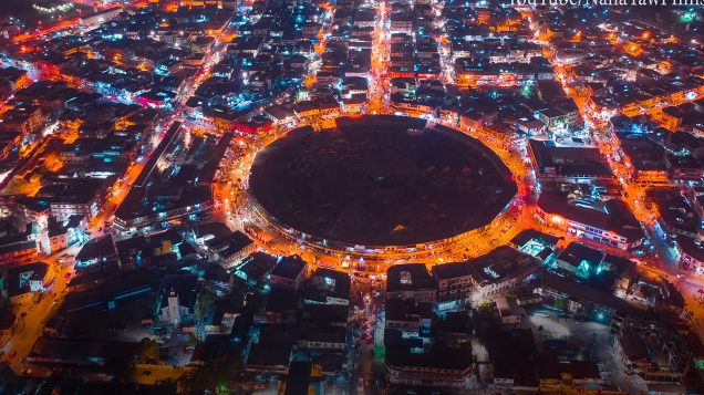 Night view of the Takoradi Market Circle