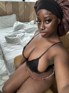 The black Nigerian lady videos trending